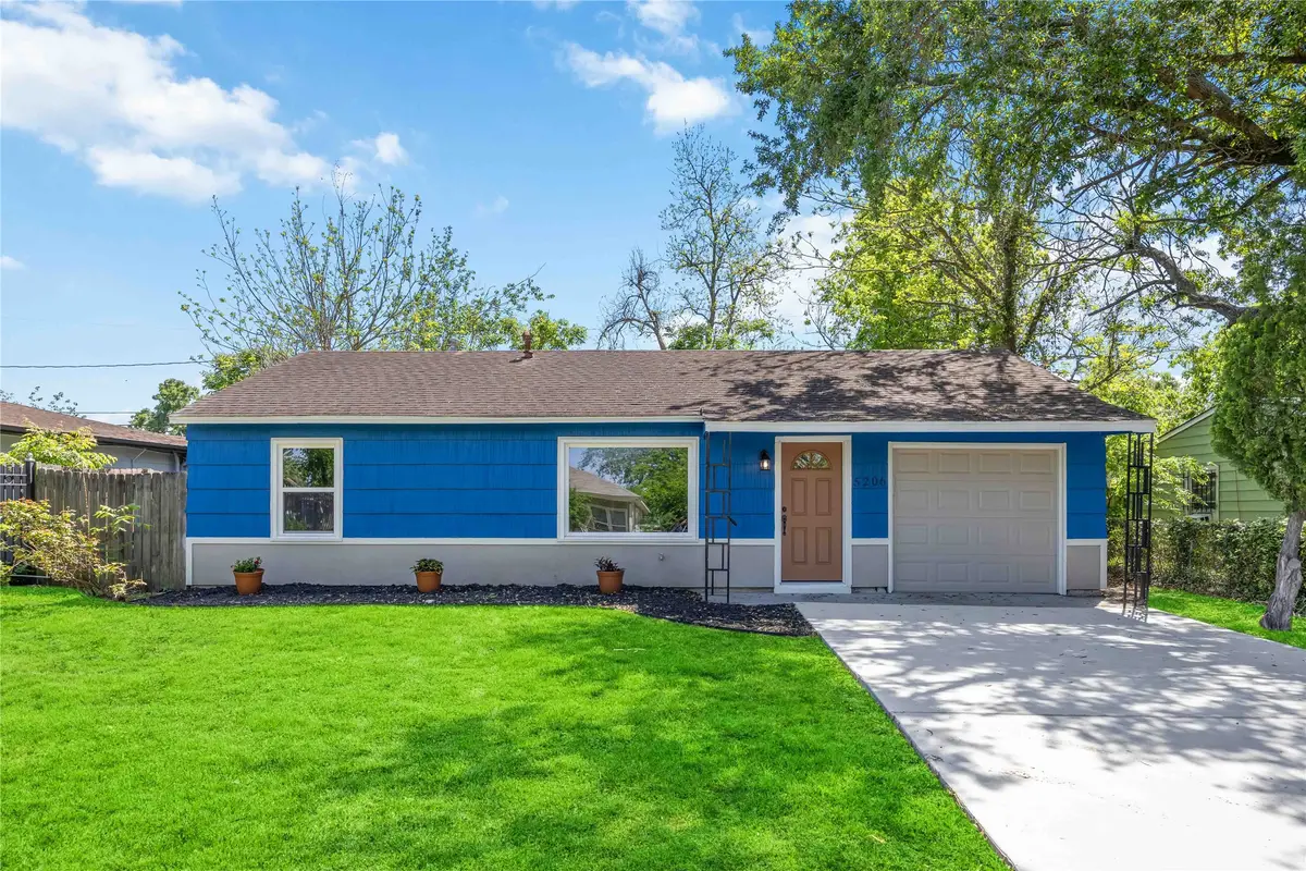 5206 Willow Glen Drive, Houston, TX 77033 - Image #1