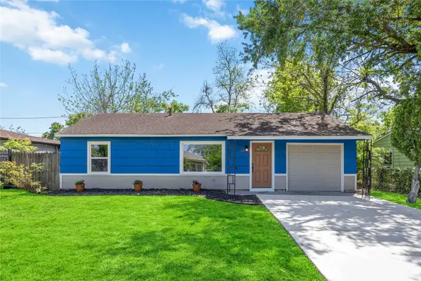 5206 Willow Glen Drive, Houston, TX 77033