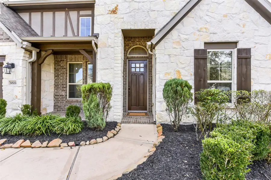 9519 Carson Lane, Rosharon, TX 77583 - Image #3