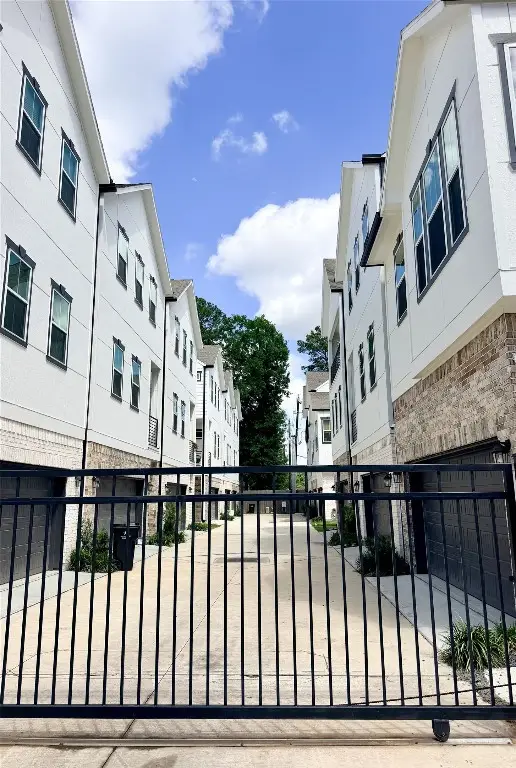 5434 Wheatley Street #B, Houston, TX 77091 - #3