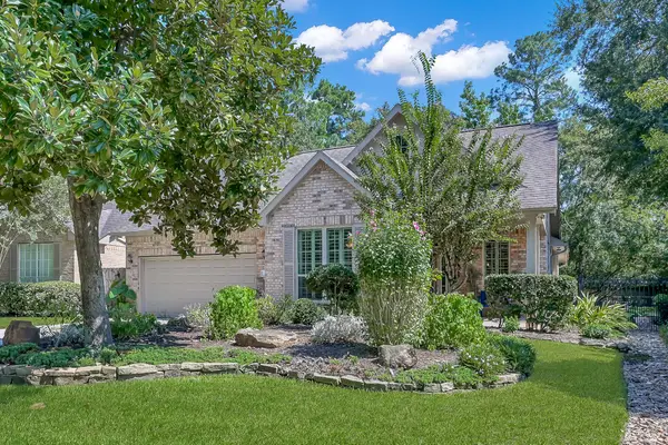 35 E Bellmeade Place, The Woodlands, TX 77382