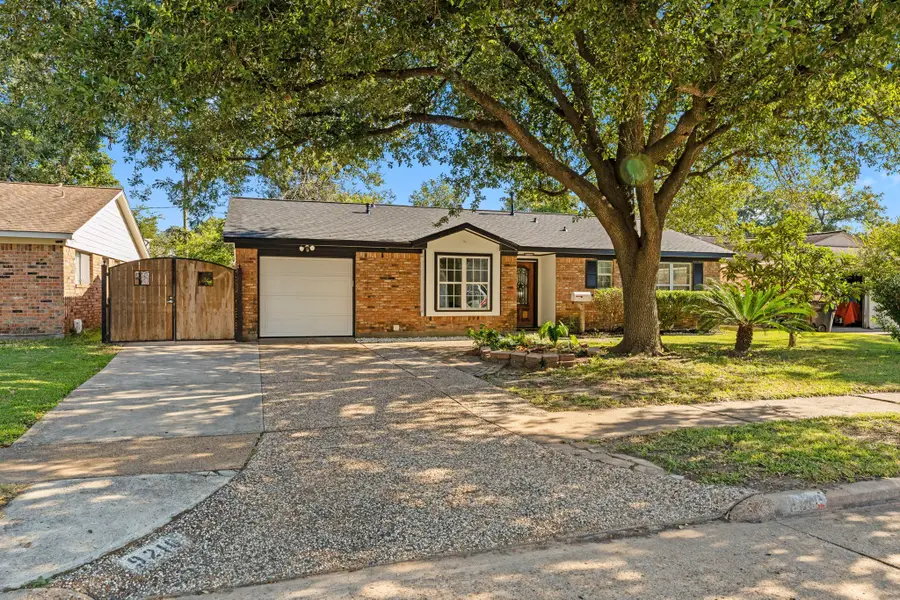9210 Glen Shadow Drive, Houston, TX 77088 - Image #2