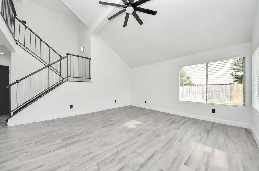 7842 Poitiers Drive, Houston, TX 77071 - #3