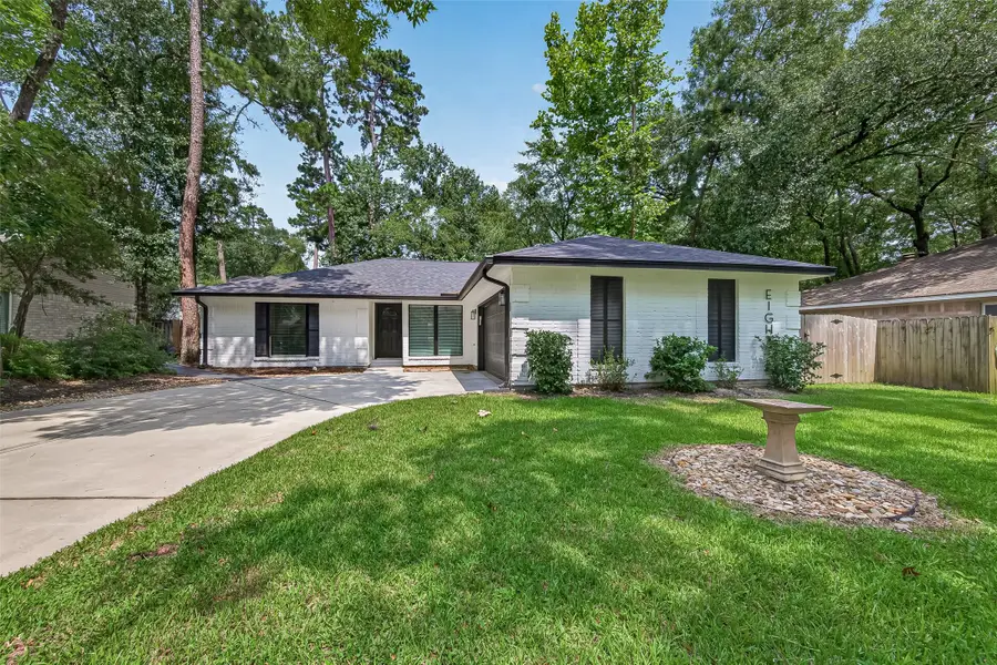 8 N Brook Pebble Court, The Woodlands, TX 77380 - #2