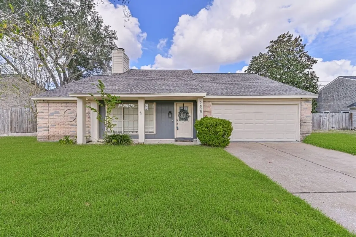 2605 Shadybend Drive, Pearland, TX 77581 - Image #1