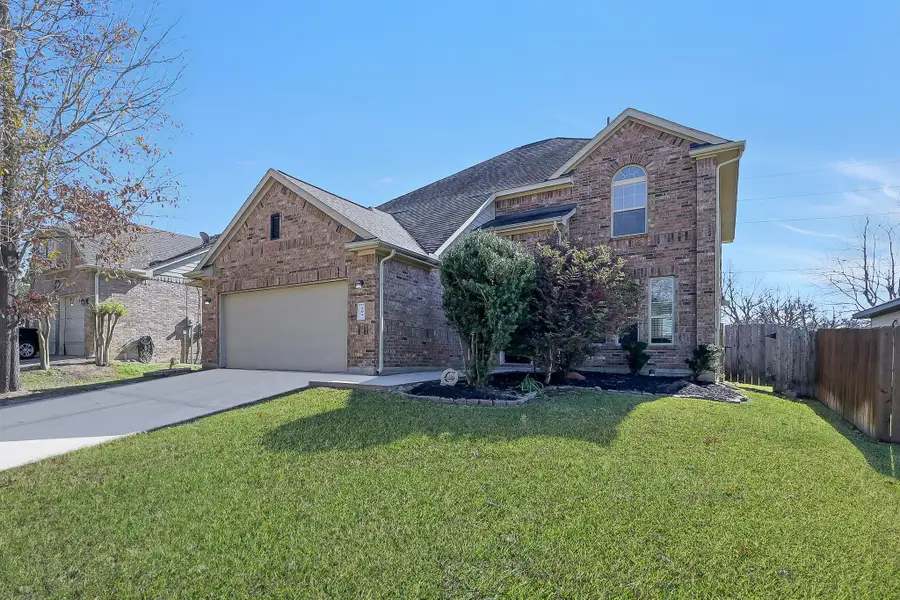 204 Lake Estates Drive, Montgomery, TX 77356 - Image #2