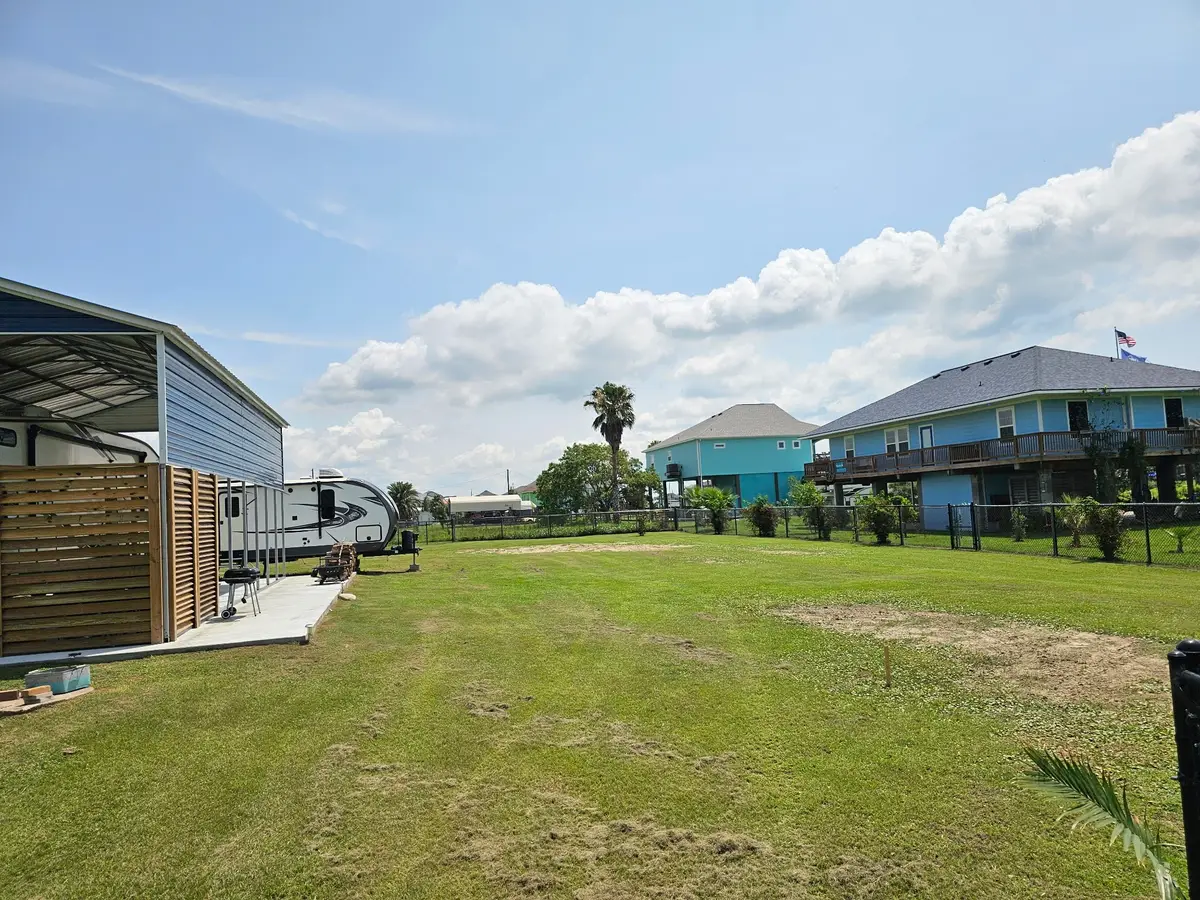 915 W Verdia Drive, Port Bolivar, TX 77650 - Image #1