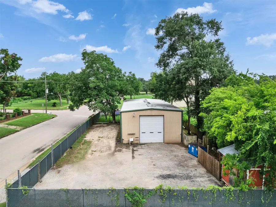 301 Murray Street, Conroe, TX 77301 - #2