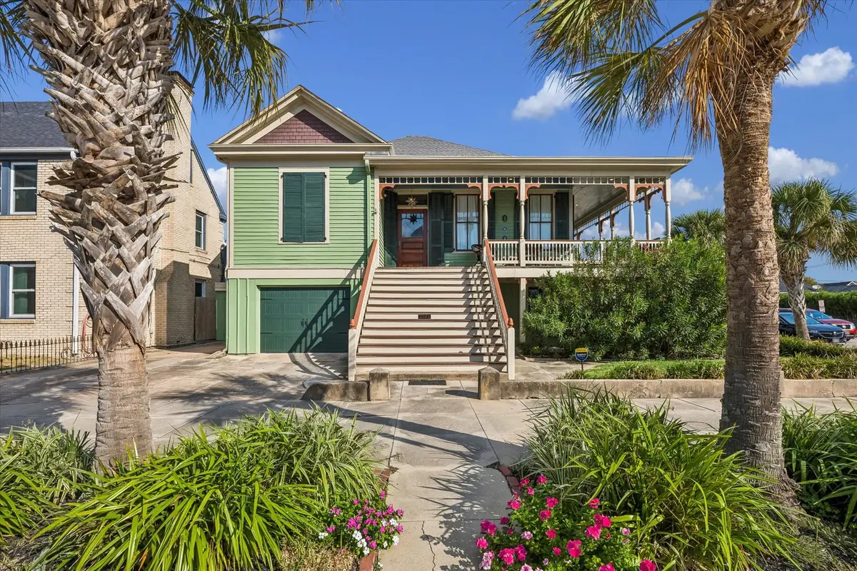 2102 Avenue P, Galveston, TX 77550 - #1