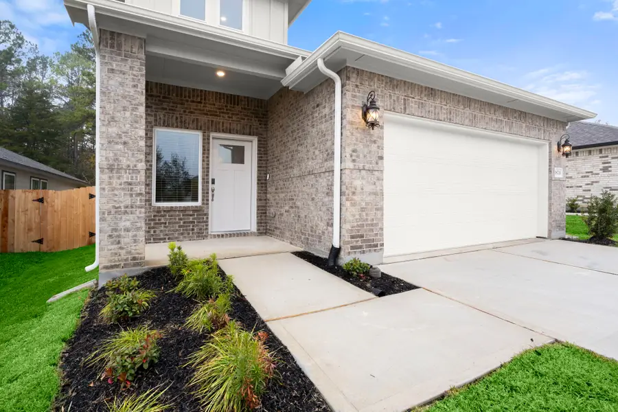 18733 Timber Glen Drive, Conroe, TX 77316 - Image #3