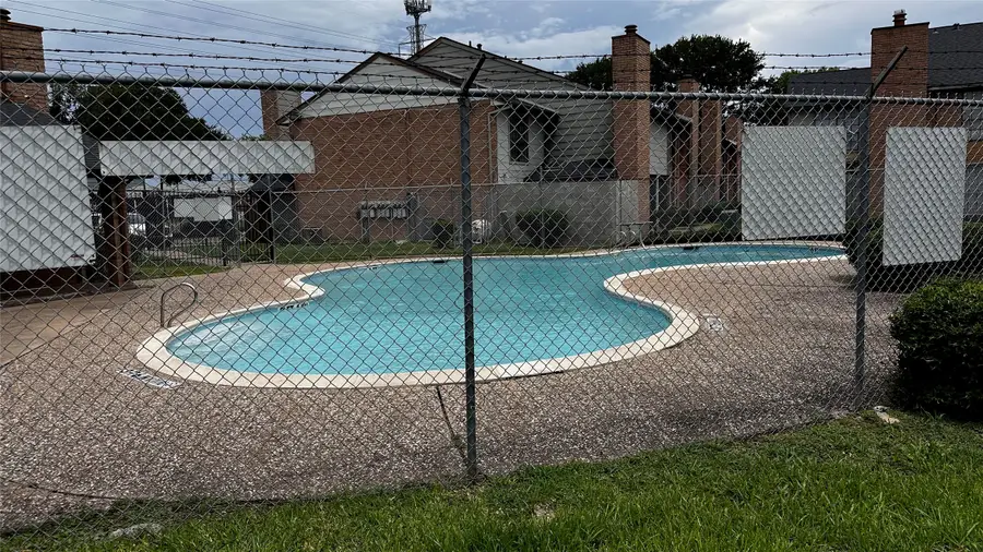 9090 S Braeswood Boulevard #89, Houston, TX 77074 - #2