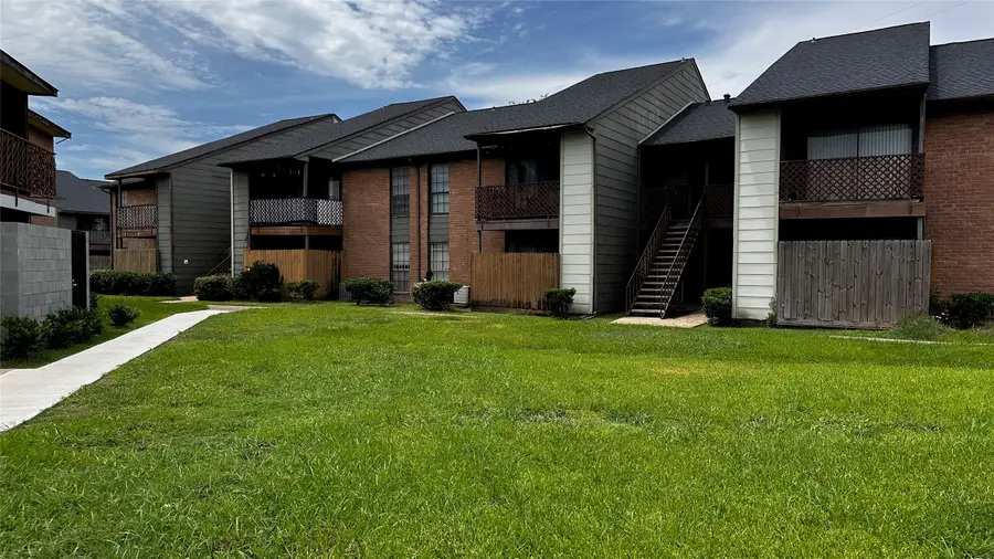9090 S Braeswood Boulevard #89, Houston, TX 77074 - #3
