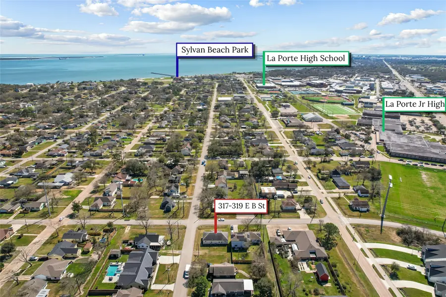 317-319 E B Street, La Porte, TX 77571 - #2