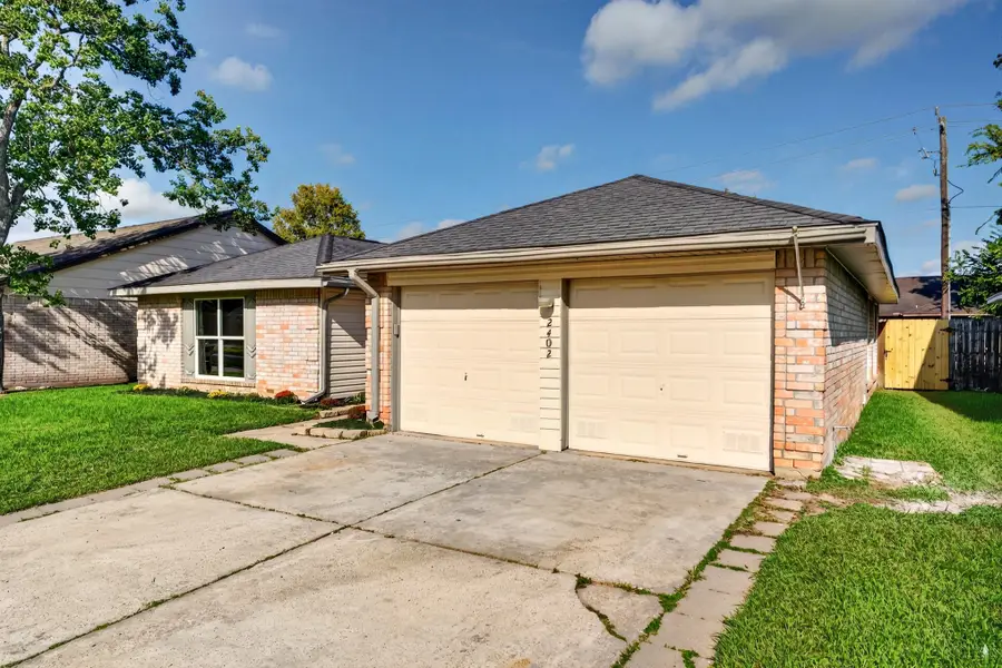 2402 Colonial Ridge Drive, Friendswood, TX 77546 - #2