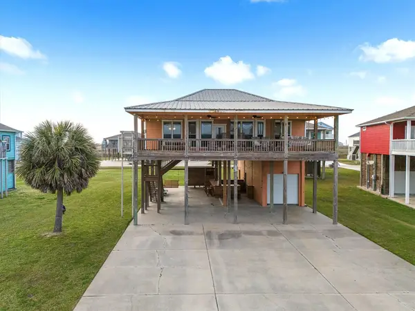 4409 Whaler Lane, Port Bolivar, TX 77650