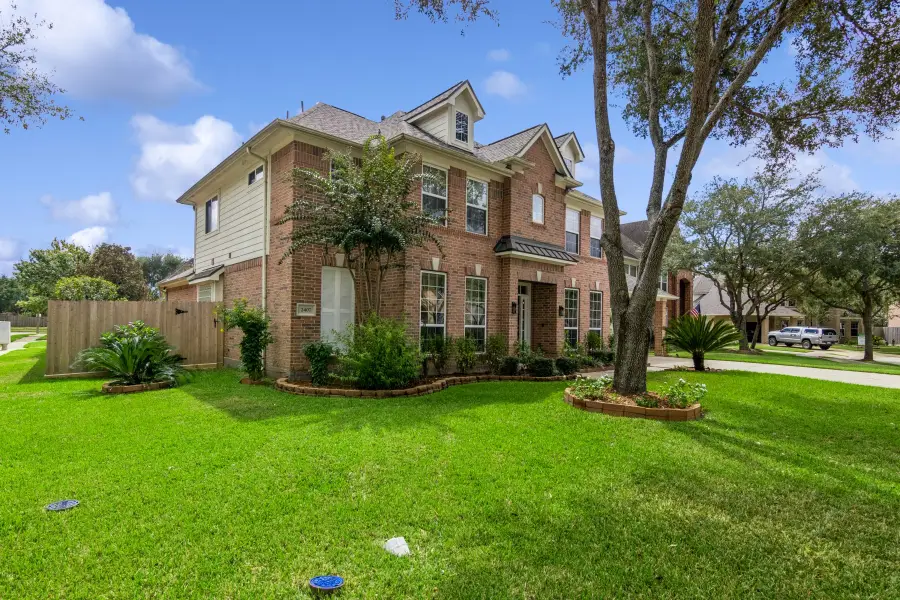 2407 Royal Palm Court, League City, TX 77573 - Image #3