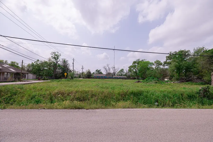 249 Basswood Street, Houston, TX 77022 - Image #2