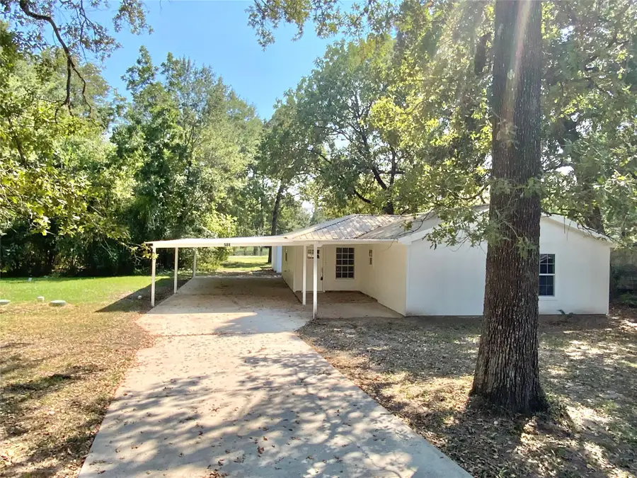 588 Vicksburg Ln, Livingston, TX 77351 - #2