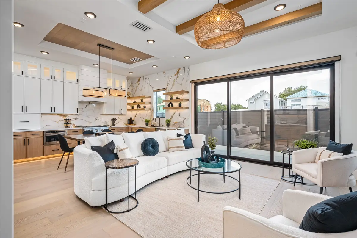 631 Rolling Oaks, Stafford, TX 77477 - #1