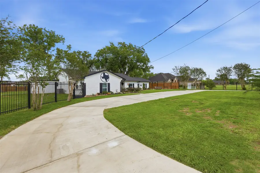5111 Brookside Road, Brookside Village, TX 77581 - #3