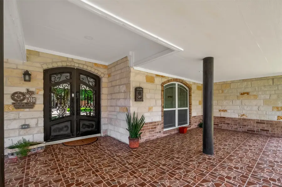 706 Heron Lane, Pasadena, TX 77502 - #2