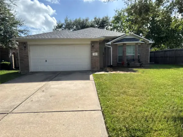 5427 Chasewood Drive, Bacliff, TX 77518
