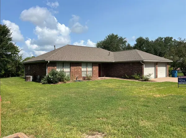 108 Douglas Drive, Bellville, TX 77418