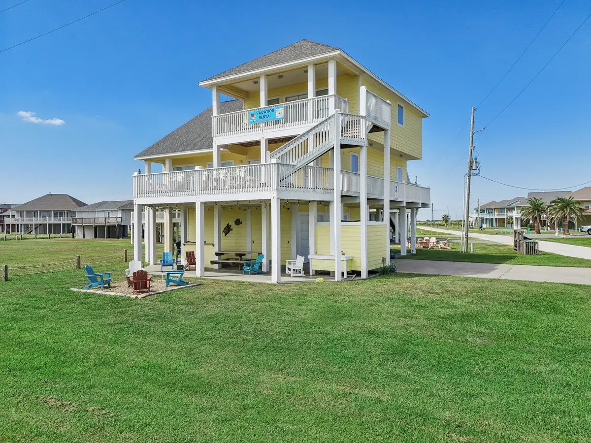 961 Hamilton Drive, Crystal Beach, TX 77650 - Image #1