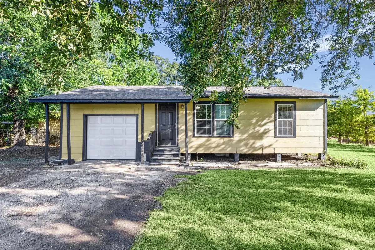 2412 28th Avenue N, Texas City, TX 77590 - #1