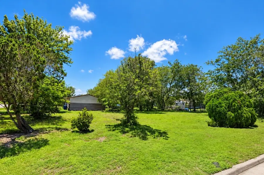 121 Massanet Street, Port Lavaca, TX 77979 - #2