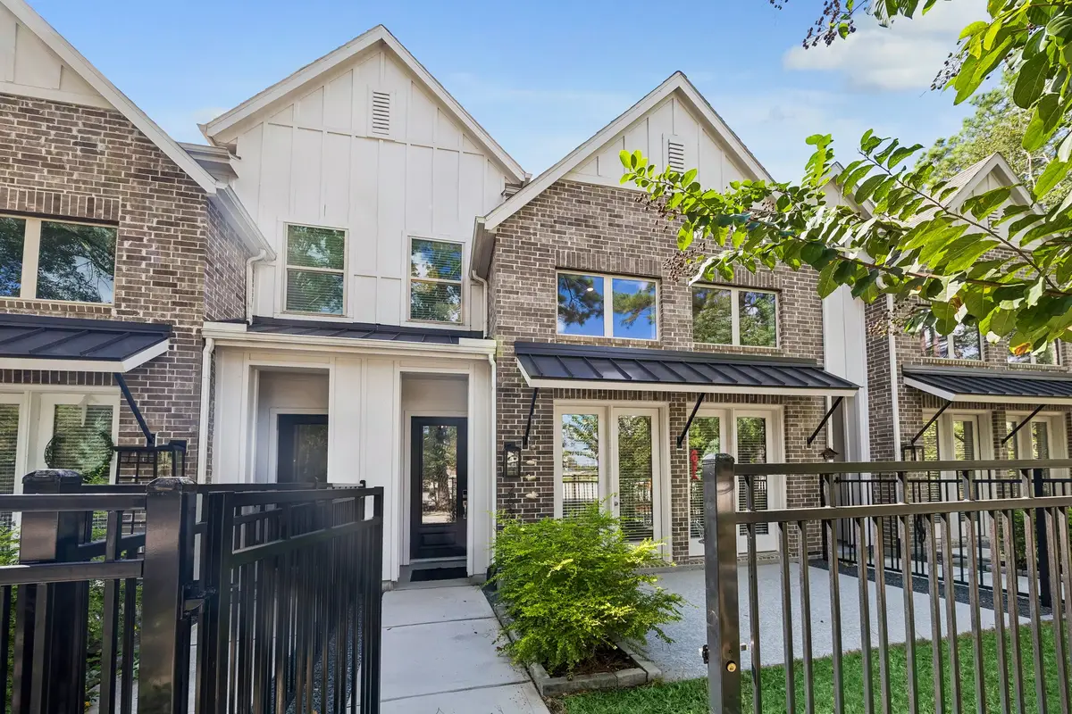 2624 Woodforest Parkway N, Montgomery, TX 77316 - #1