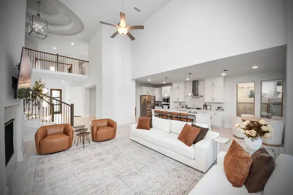 1935 Golden Leaf Drive, Missouri City, TX 77459