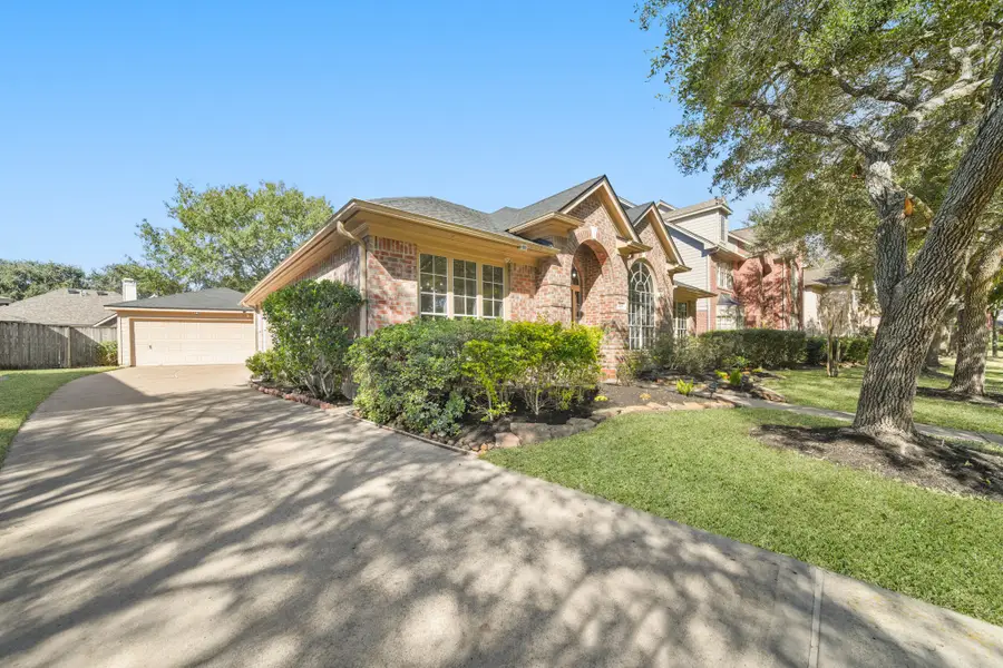 1119 Summer Brook Court, Sugar Land, TX 77479 - Image #3