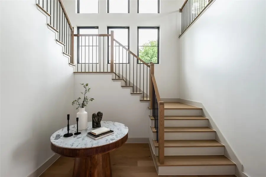 958 Gardenia Drive, Houston, TX 77018 - #2