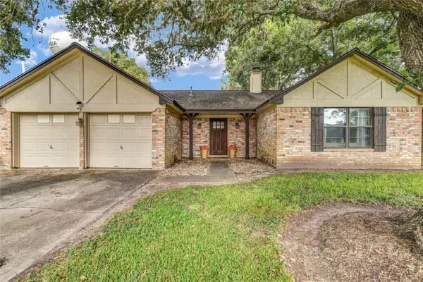 1307 Rev Swinney Street, West Columbia, TX 77486