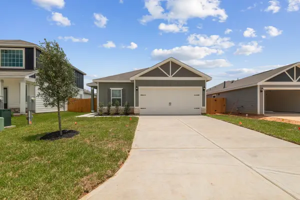 15434 Maple Terrace Drive, Conroe, TX 77303