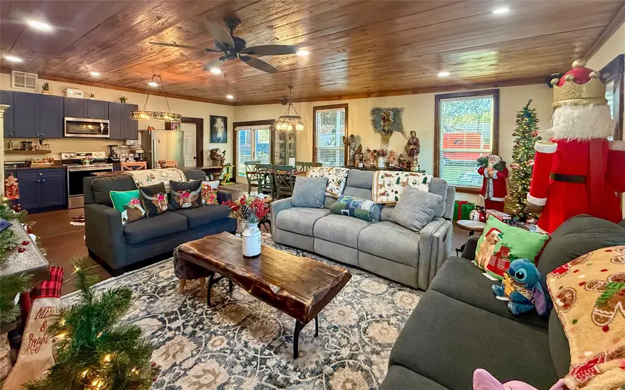 841 S Loop 497, Brenham, TX 77833 - Image #2