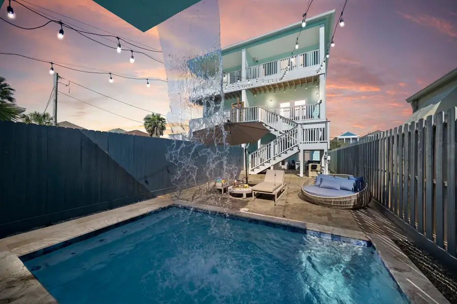 2307 Bernardo De Galvez Avenue, Galveston, TX 77550 - #2