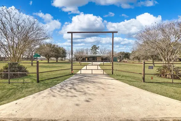 1399 County Road 611, Dayton, TX 77535