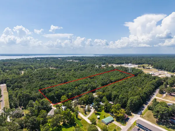 272 Artesian, Onalaska, TX 77360