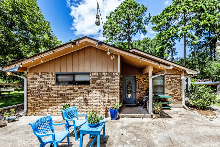 2217 Shannon Drive, Huntsville, TX 77320 - #2