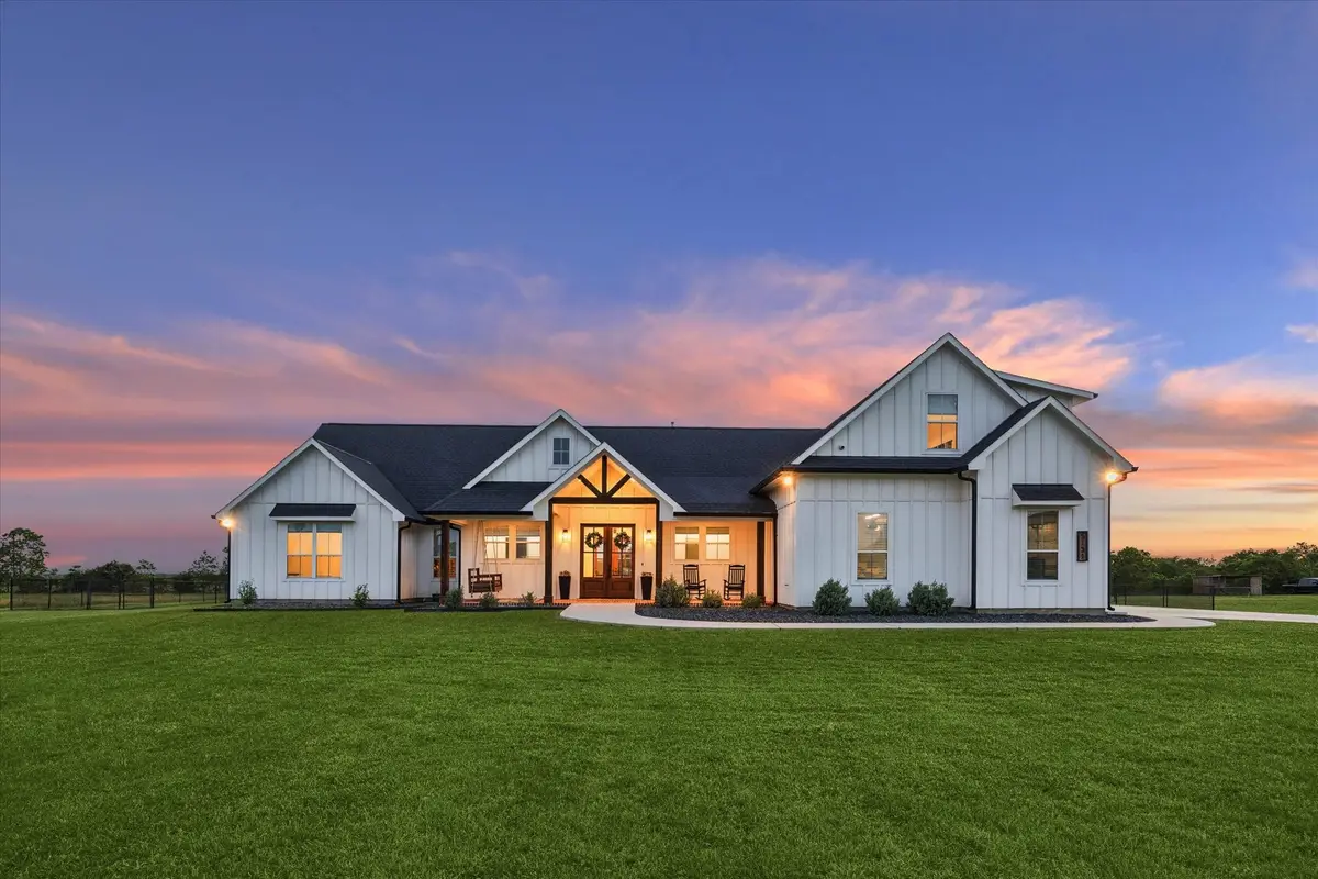 5131 Timber Ridge Drive, Sealy, TX 77474 - #1