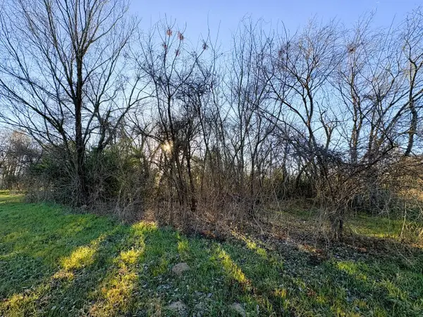 613 N San Jacinto, Hearne, TX 77859