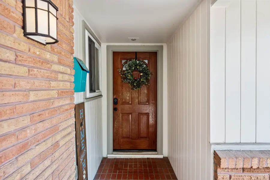 5230 Saxon Drive, Houston, TX 77092 - #2