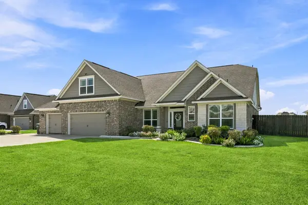14610 Saratoga Lane, Mont Belvieu, TX 77523