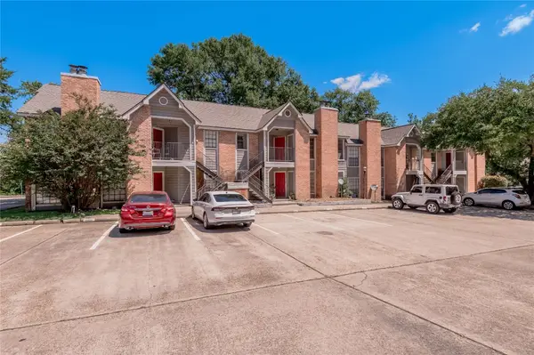 2401 Sycamore Avenue #E6, Huntsville, TX 77340