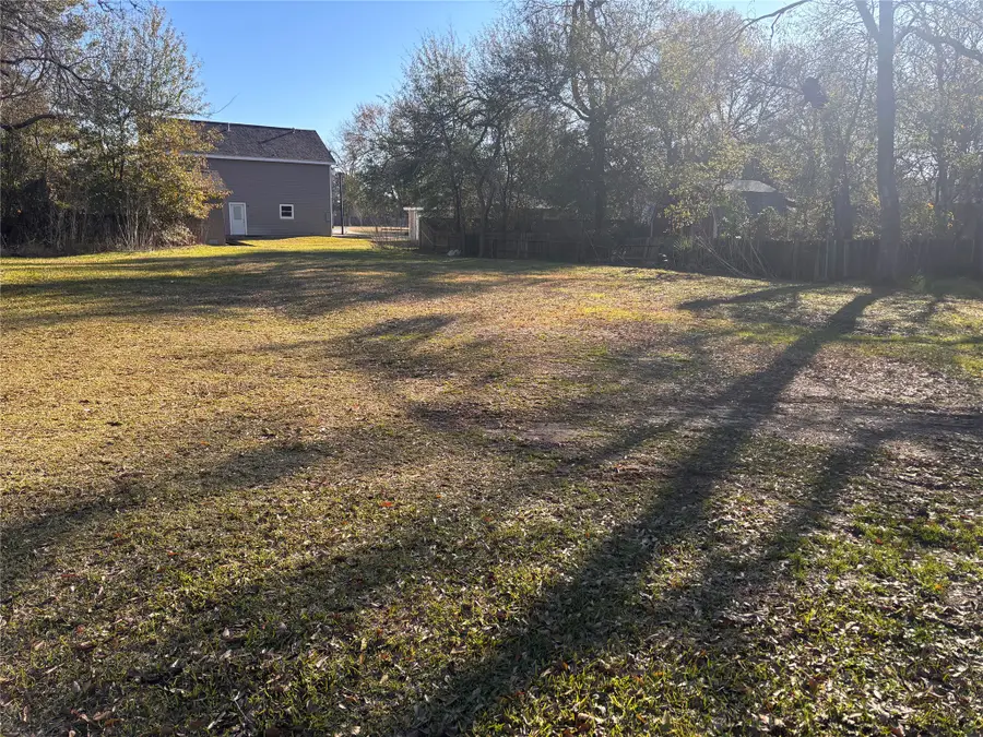 207 S Oak Street, Morgans Point, TX 77571 - #2