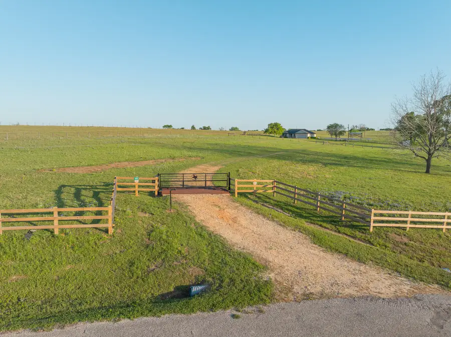 11950 Whitman Rd, Brenham, TX 77833 - #2