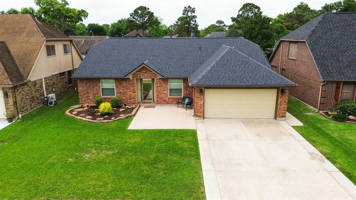 4818 Heritage Plains Drive, Friendswood, TX 77546 - #1