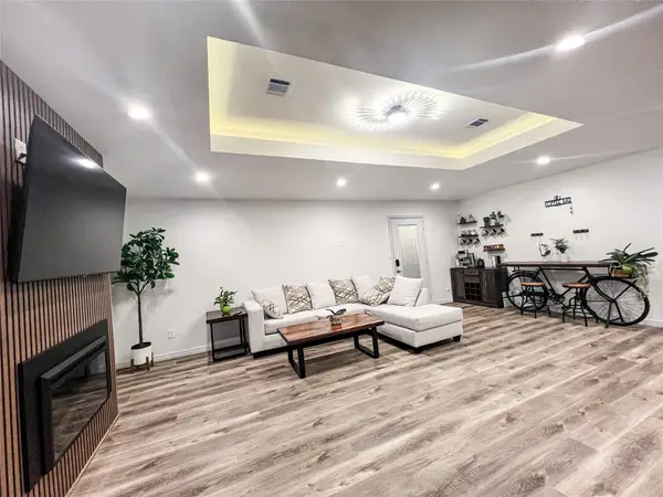 11507 Willwood Drive, Houston, TX 77072